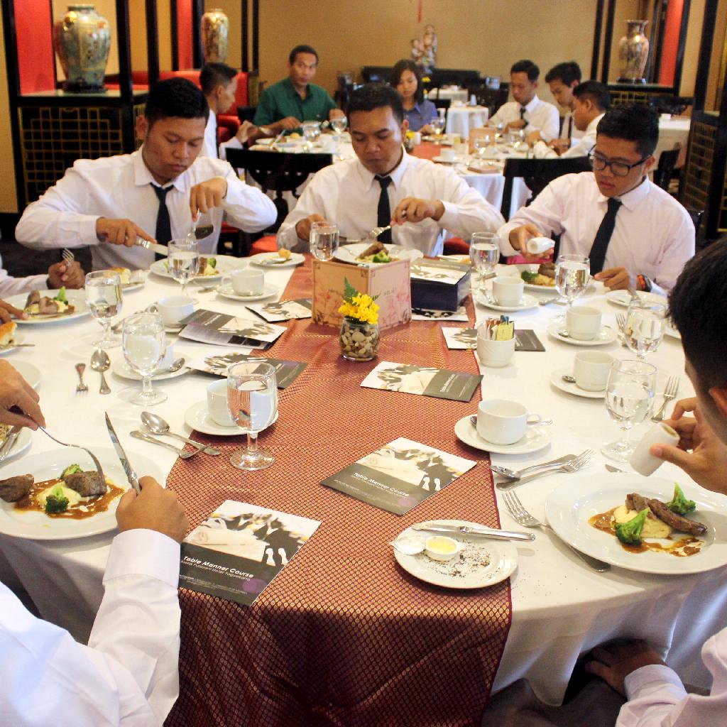 BATCH XLV Table Manner at Hotel Melia Purosani 